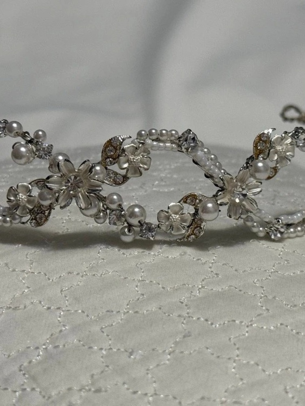 Floral Pearl Bridal Hair Accessory